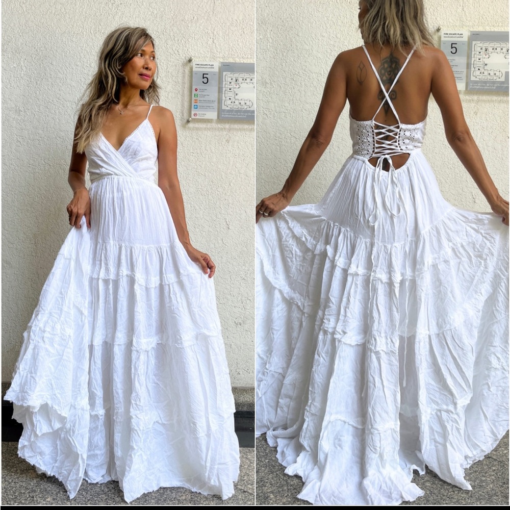 🤍GORGEOUS WHITE BOHO MAXI DRESS🤍